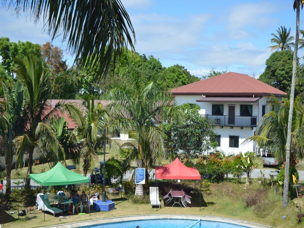 Phil Oasis Hotel & Resort Silang Exterior photo