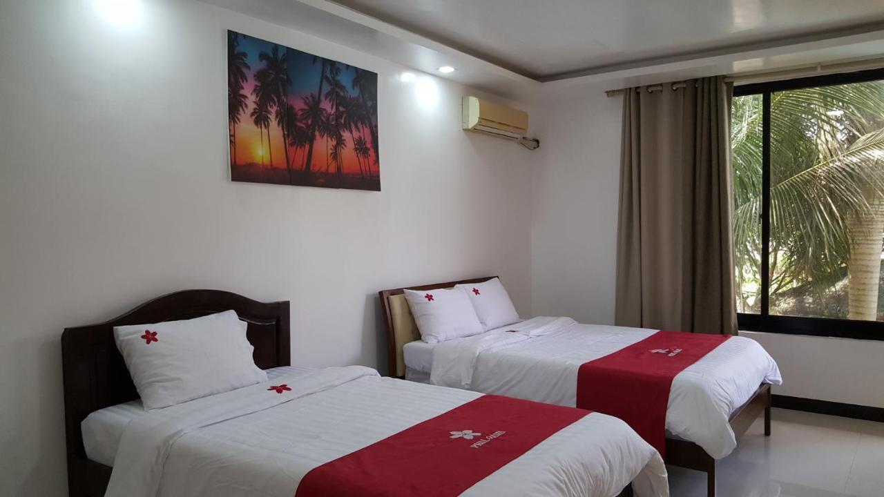 Phil Oasis Hotel & Resort Silang Exterior photo