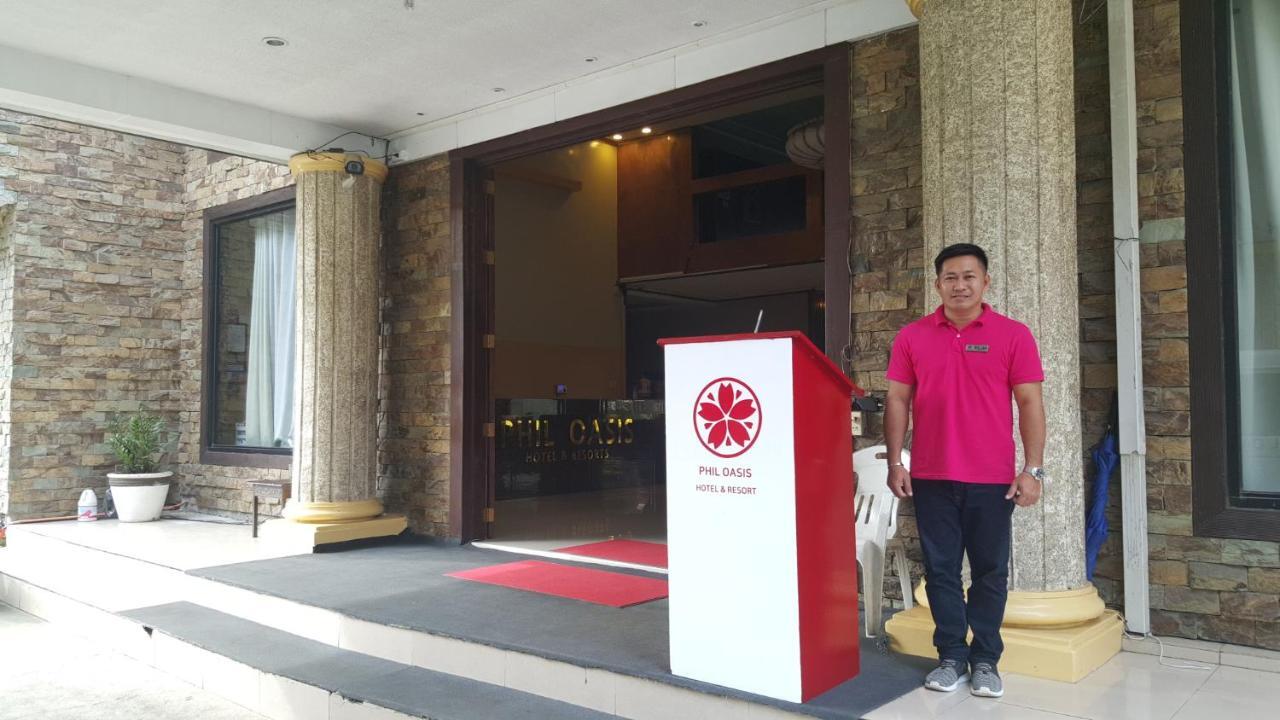 Phil Oasis Hotel & Resort Silang Exterior photo
